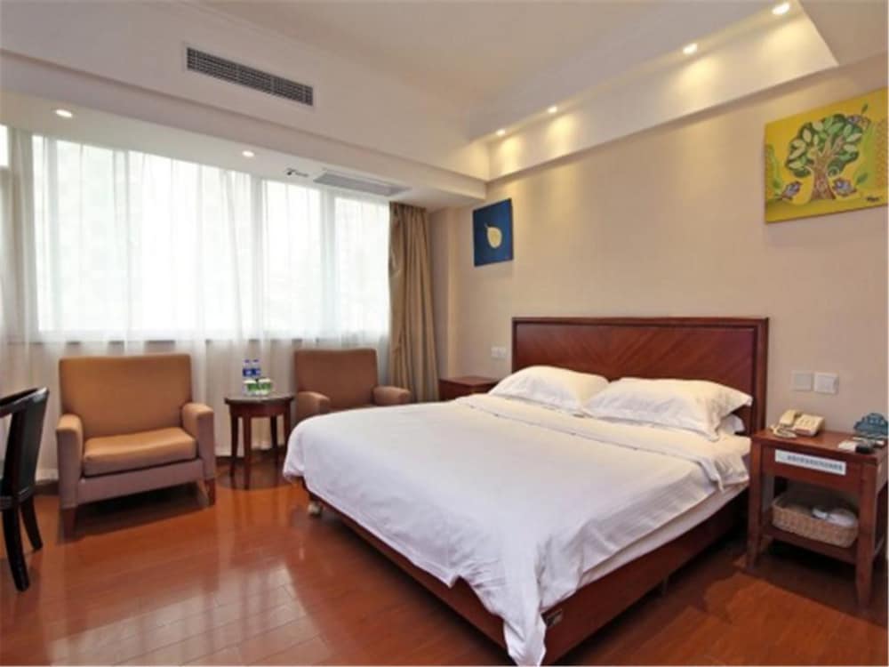 Фото Greentree Inn Jingan Xinzha Road