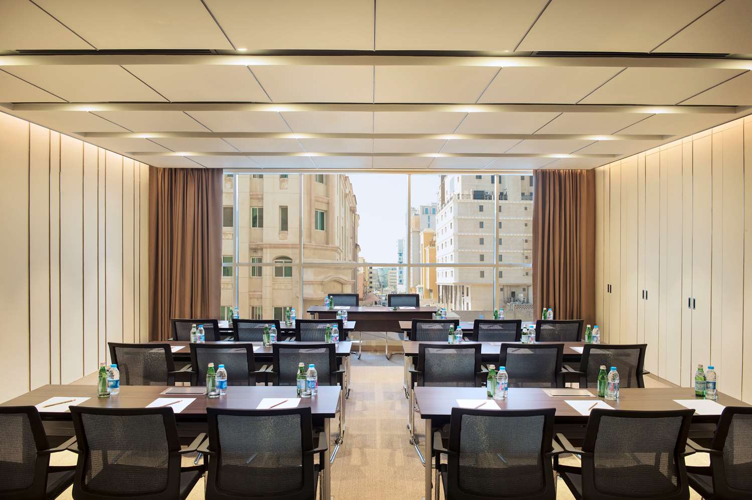 Фото Hilton Garden Inn Al Khobar