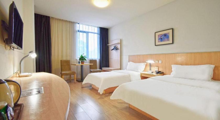 Фото Jingjiang Inn Chongqing Eling Metro Station