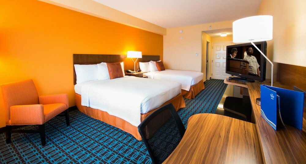 Фото Fairfield Inn & Suites Orlando Int'l Drive/Convention Center