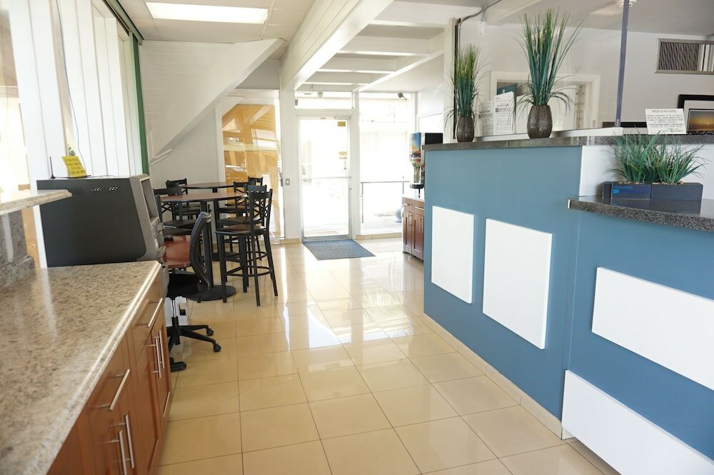 Фото Hollywood Gateway Inn