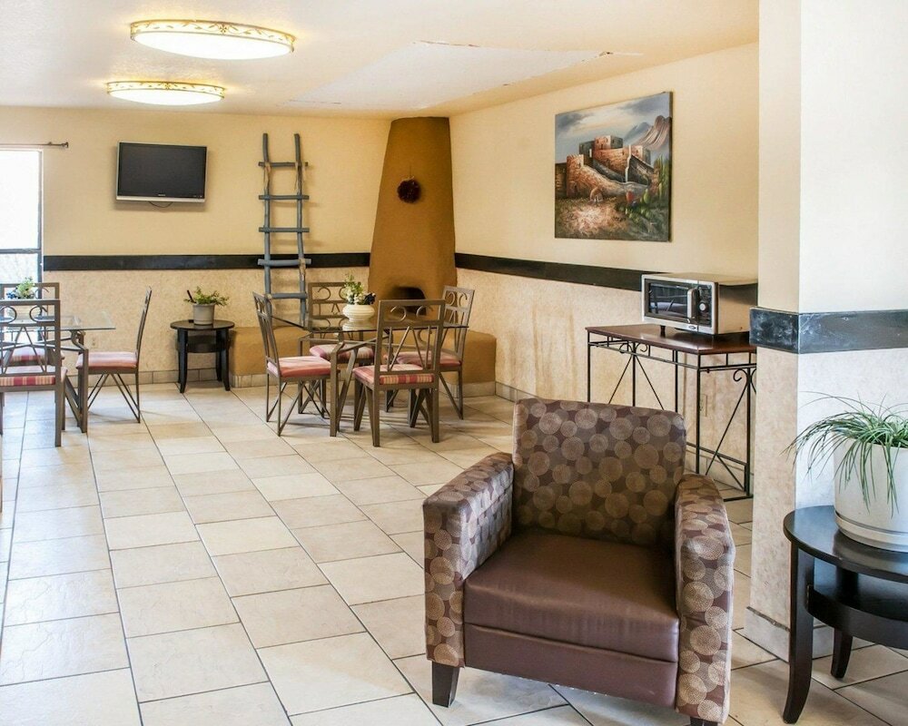 Фото Rodeway Inn of Espanola