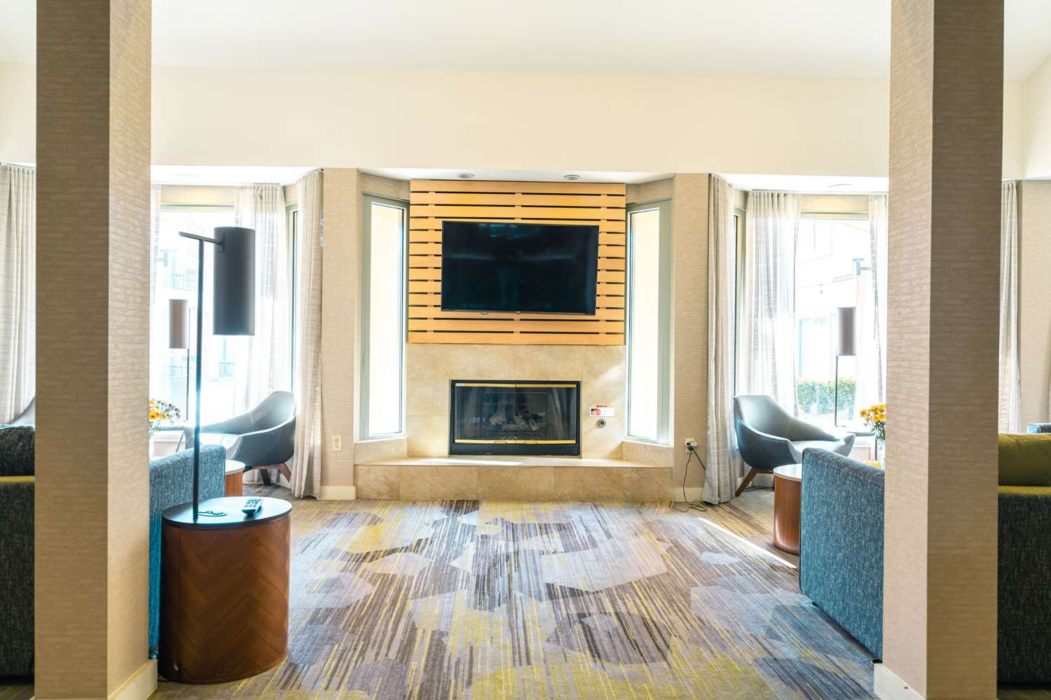 Фото Sonesta Select Camarillo