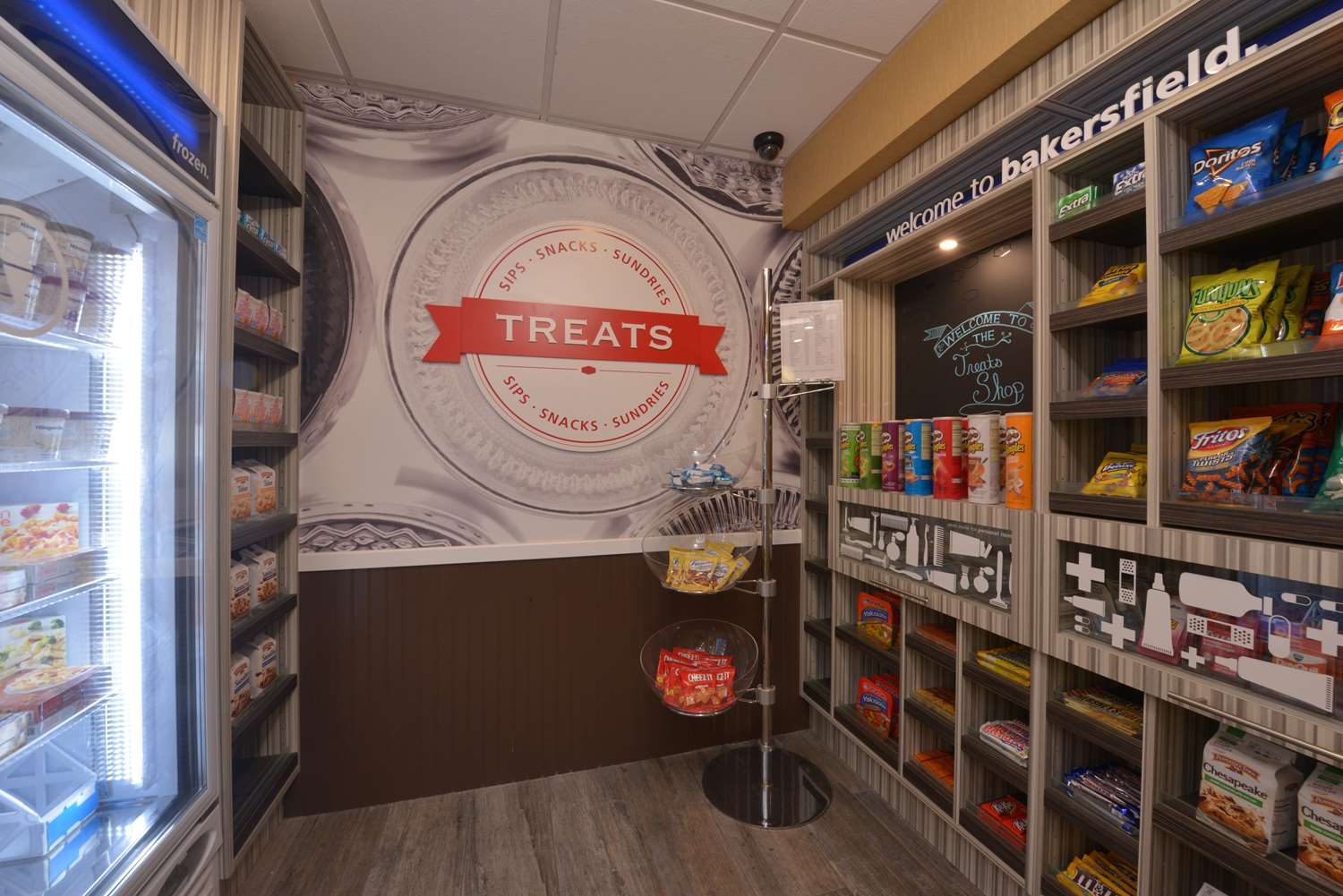 Фото Hampton Inn & Suites Bakersfield North-Airport