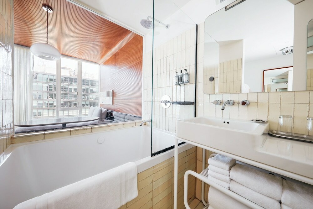 Фото The Standard High Line