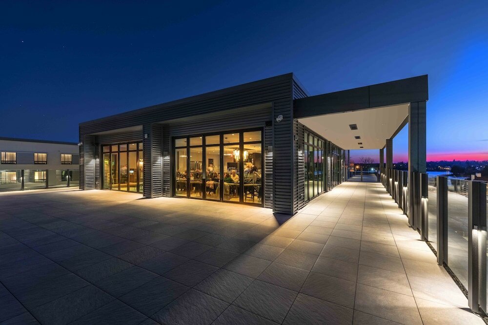 Фото Ac Hotel by Marriott Portsmouth