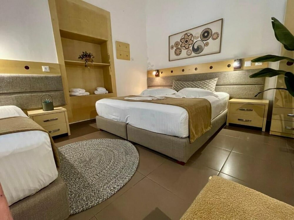 Фото Semiramis Guesthouse