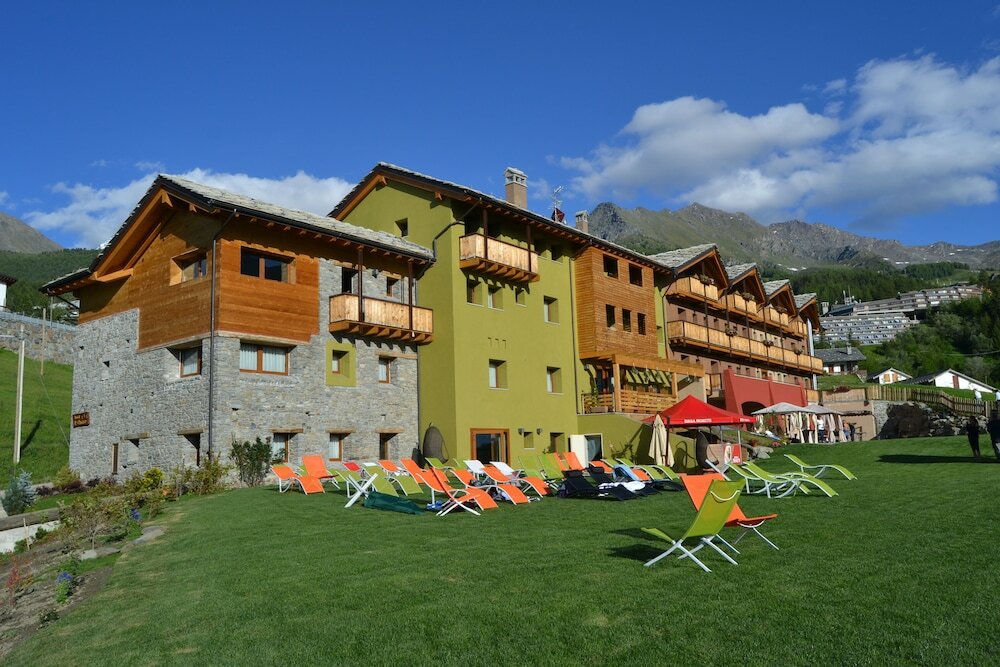 Фото отеля 1