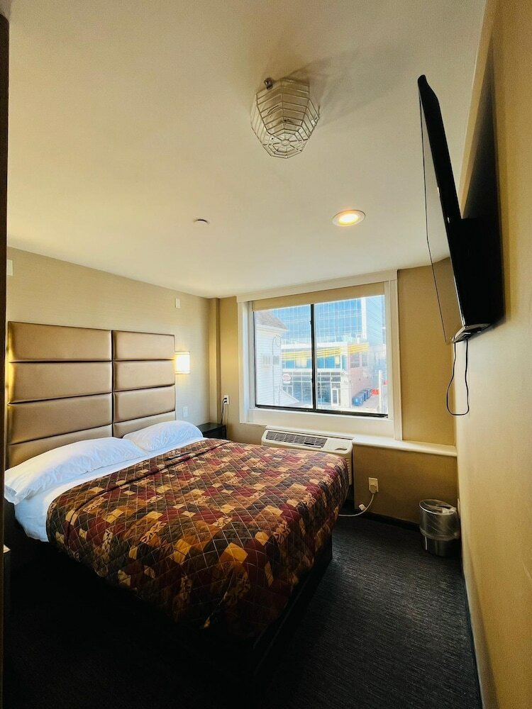 Фото Hotel Key LaGuardia Airport