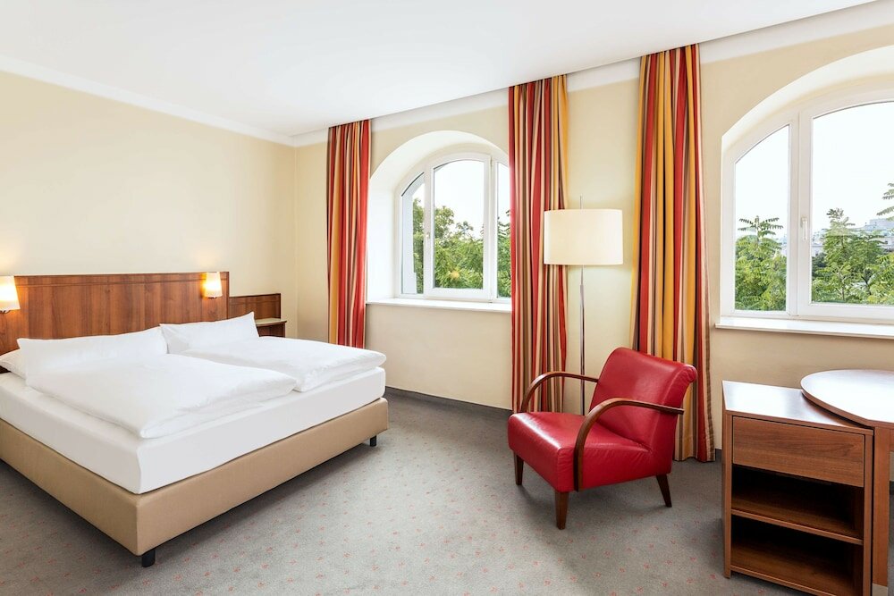 Фото Гостиница Nh Wien Belvedere