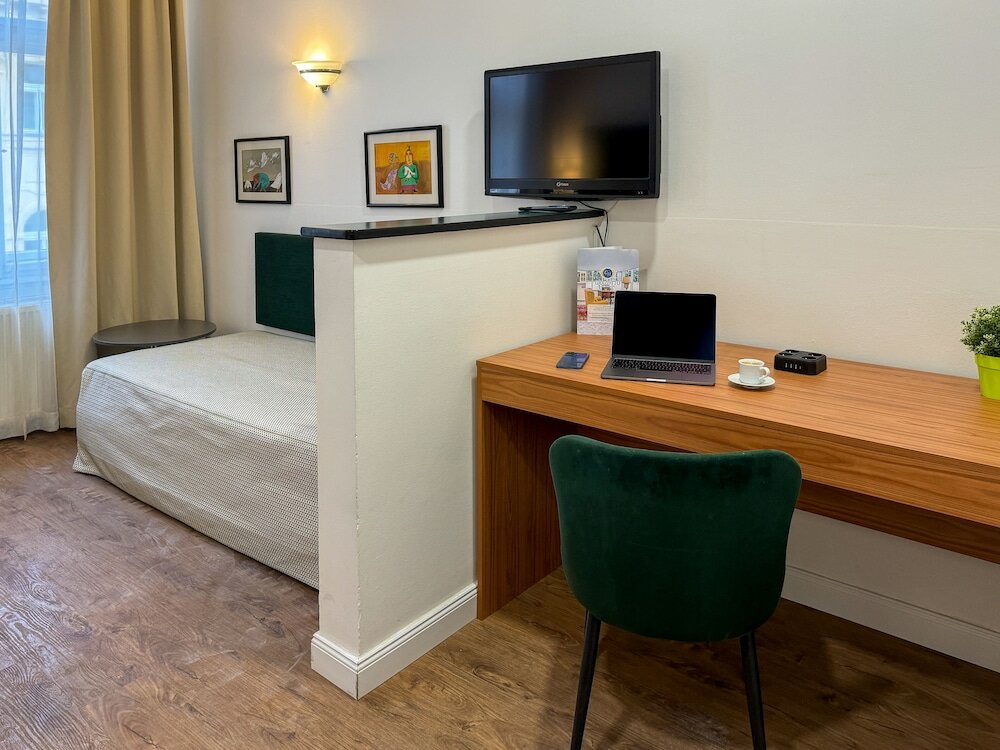 Фото Hotel Mala Strana