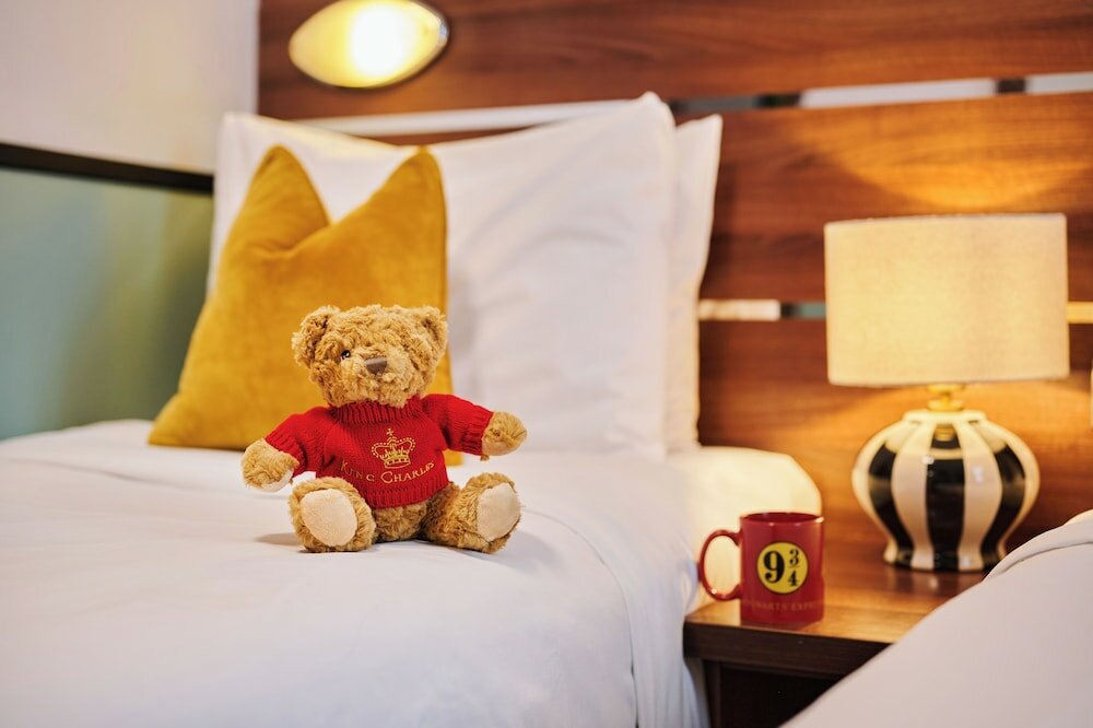 Фото Huttons Hotel