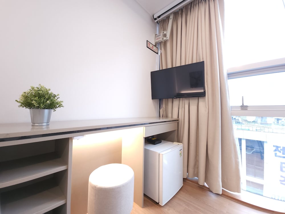 Фото Click Hotel Myeongdong