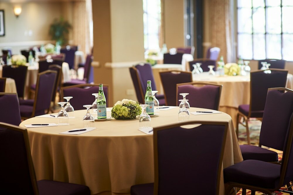 Фото Warwick Denver