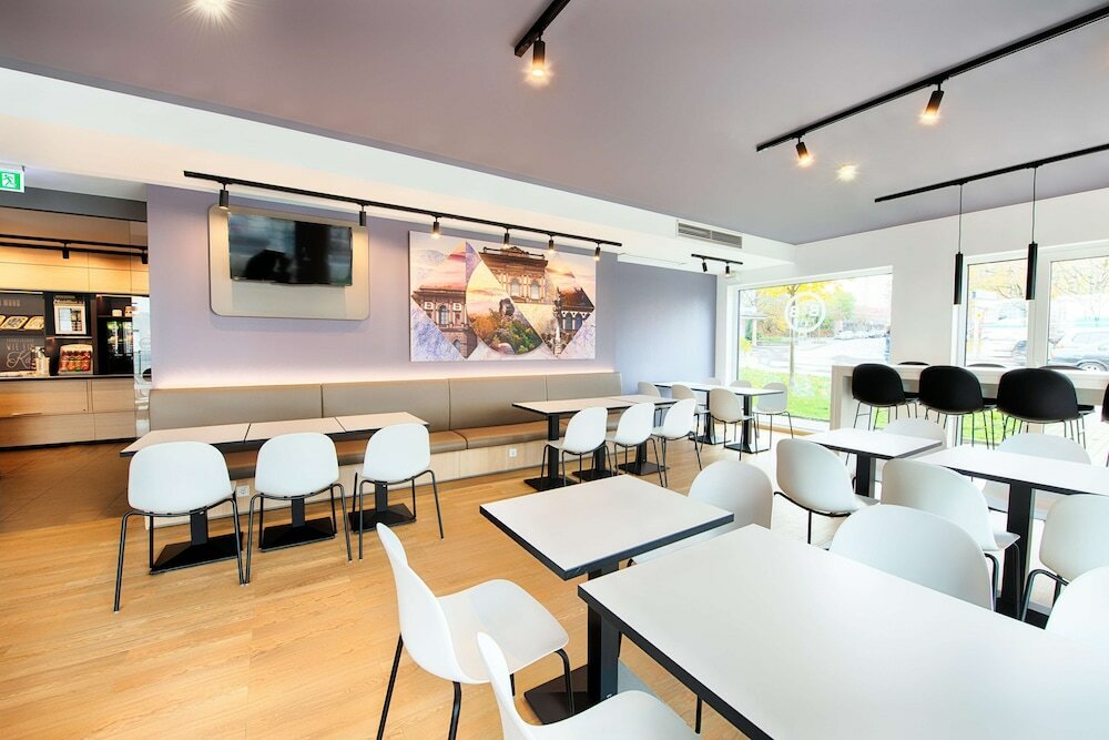 Фото B&b Hotel Kaiserslautern