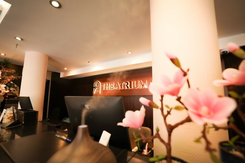 Фото The Atrium Hotel