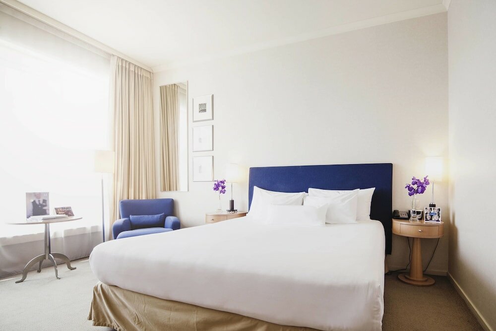 Фото Rotterdam Marriott Hotel