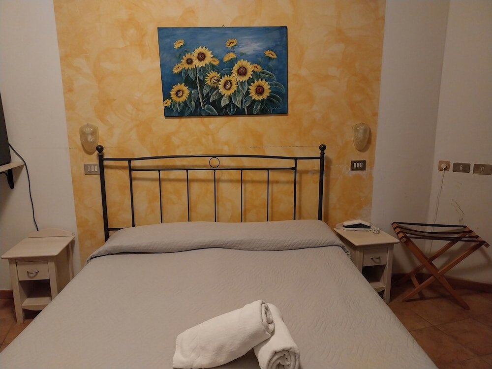 Фото Hotel Carol