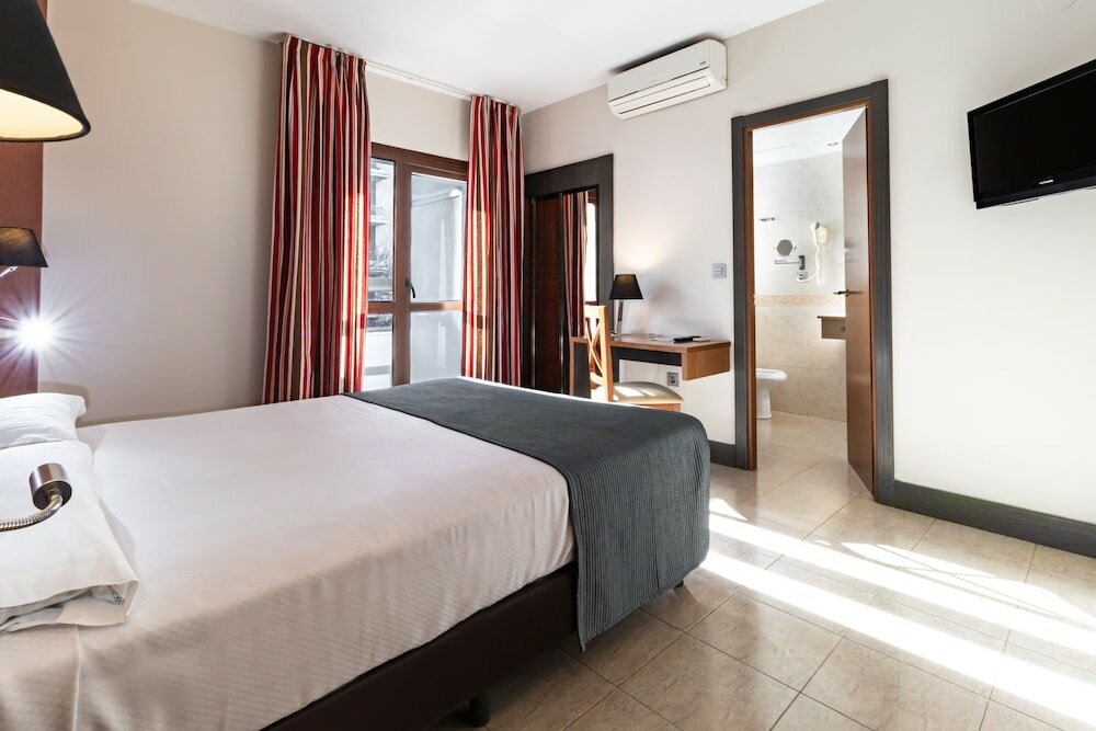 Фото Hotel Regio Cadiz