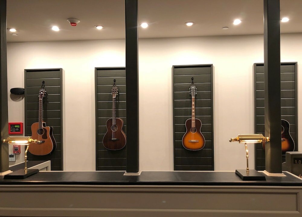 Фото Cotton Court Hotel