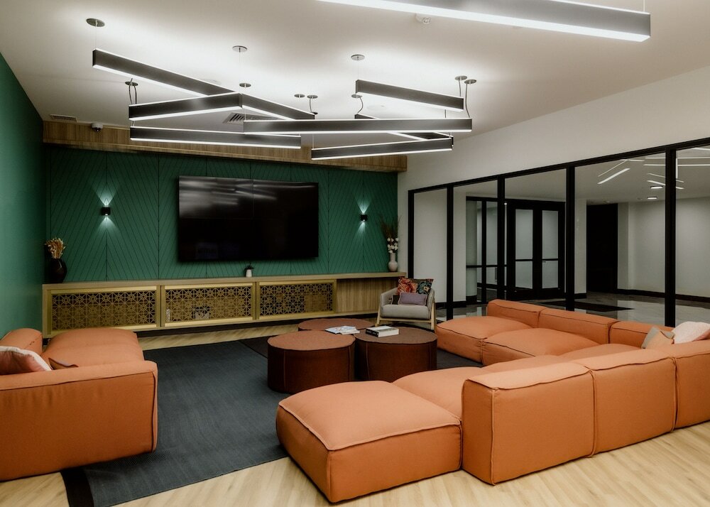 Фото Roost Cleveland