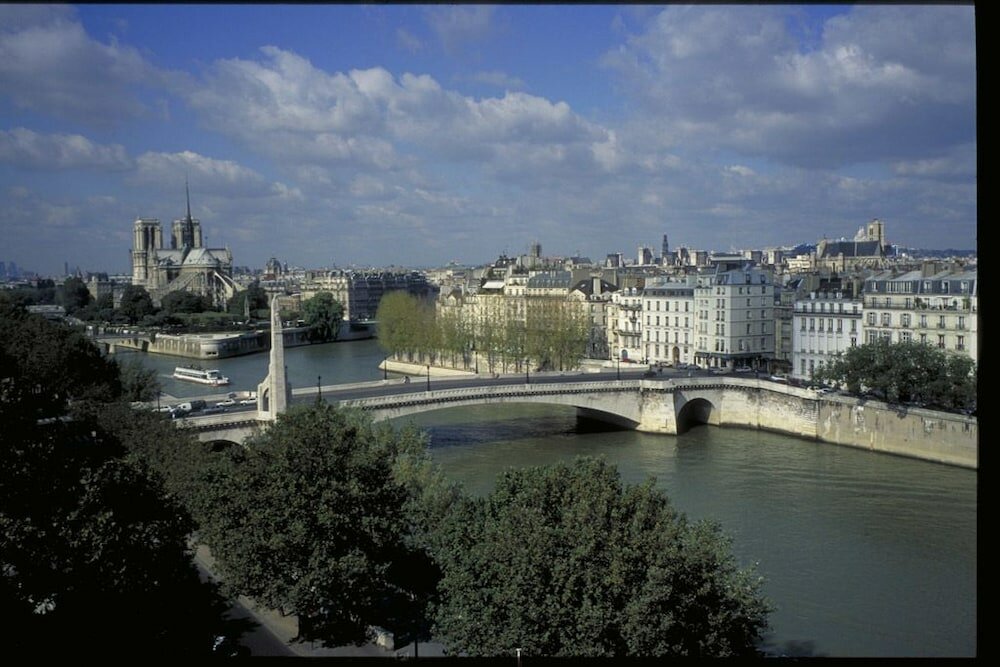 Фото Ibis Paris Gare de l'Est 10ème