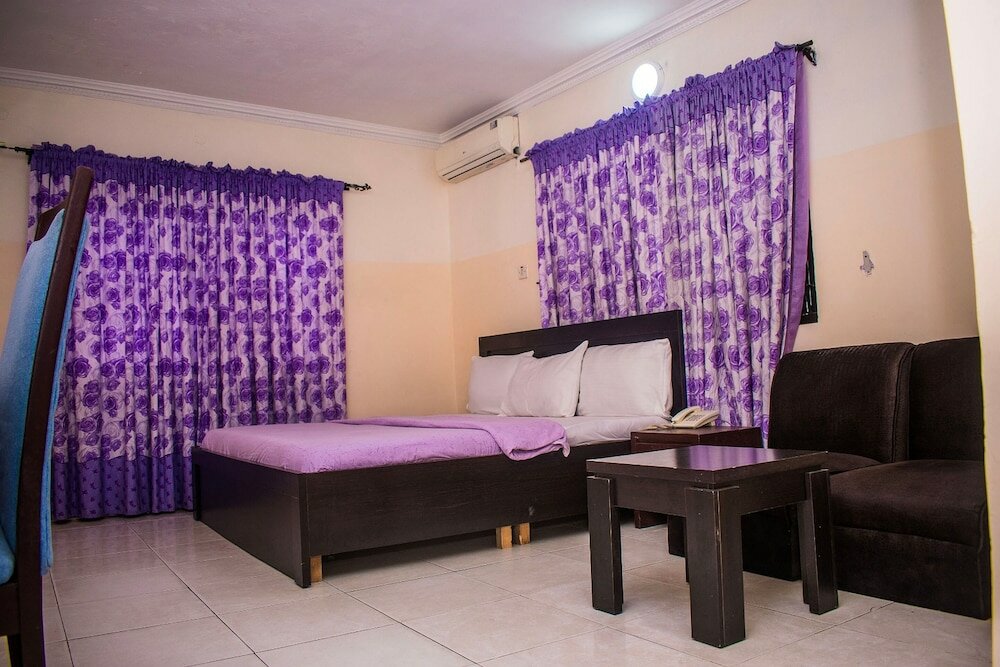 Фото Peerage Retreat and Resort