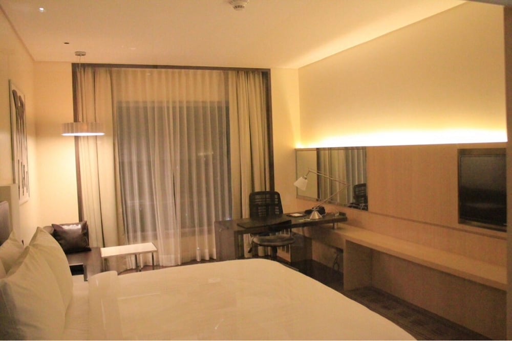 Фото Courtyard by Marriott Bilaspur