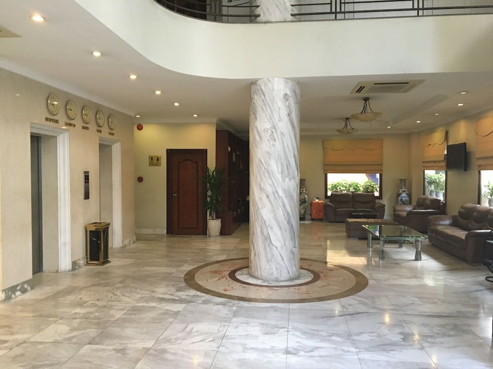 Фото Sunny Hotel 1