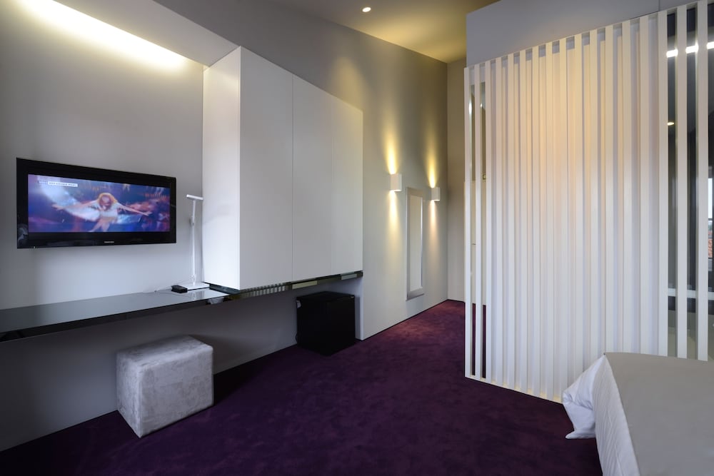 Фото Emaj Guimarães Boutique Hotel