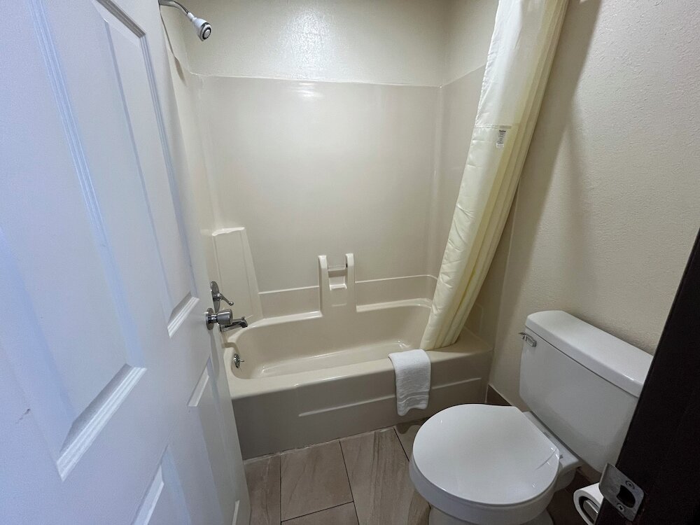 Фото Budget Inn Nassawadox