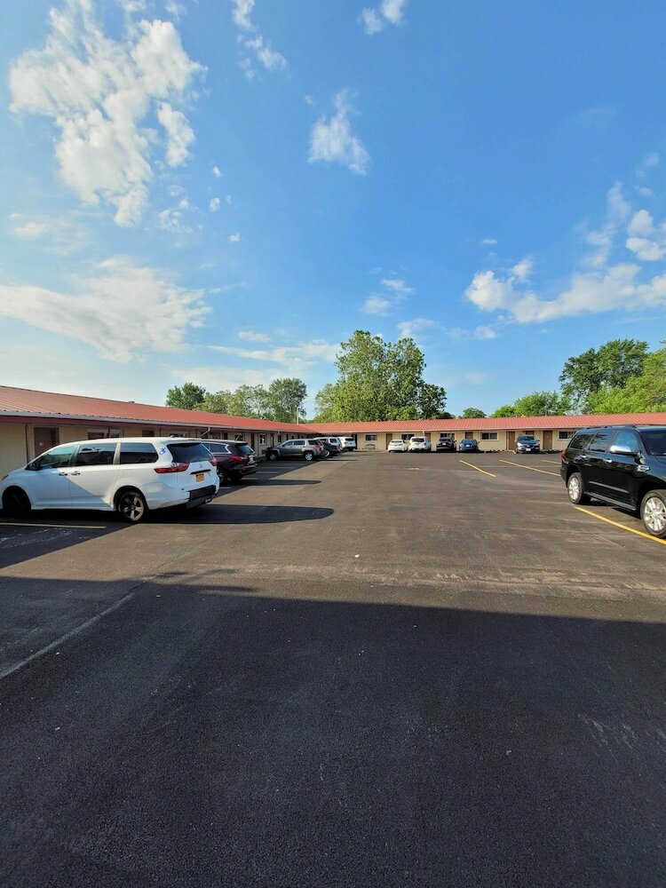 Фото Budget Host Inn Niagara Falls