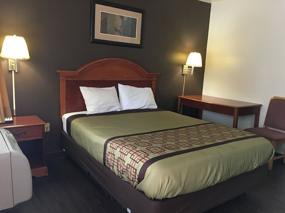 Фото Budget Inn Nassawadox