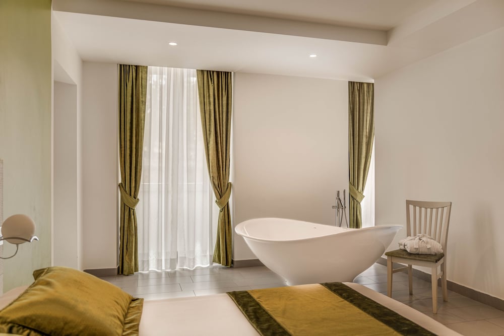 Фото Trevi Palace Hotel