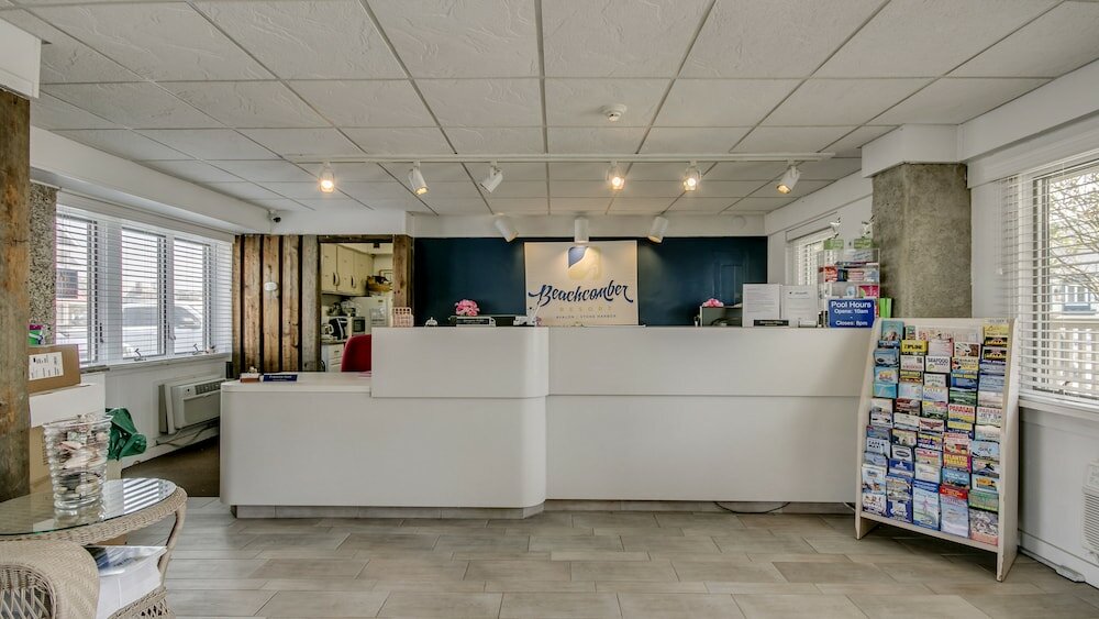 Фото Beachcomber Resort