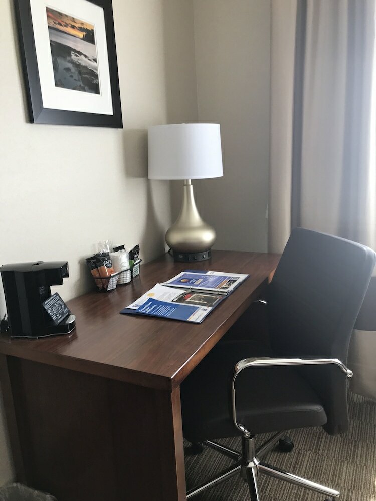 Фото Comfort Inn Ellsworth - Bar Harbor