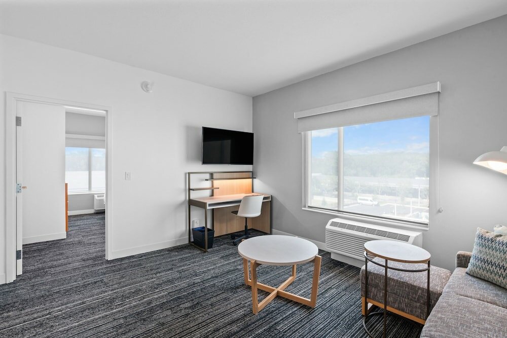 Фото TownePlace Suites Jacksonville Airport