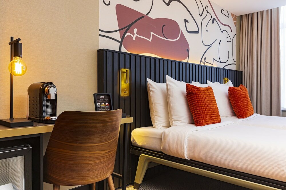 Фото Huygens Place