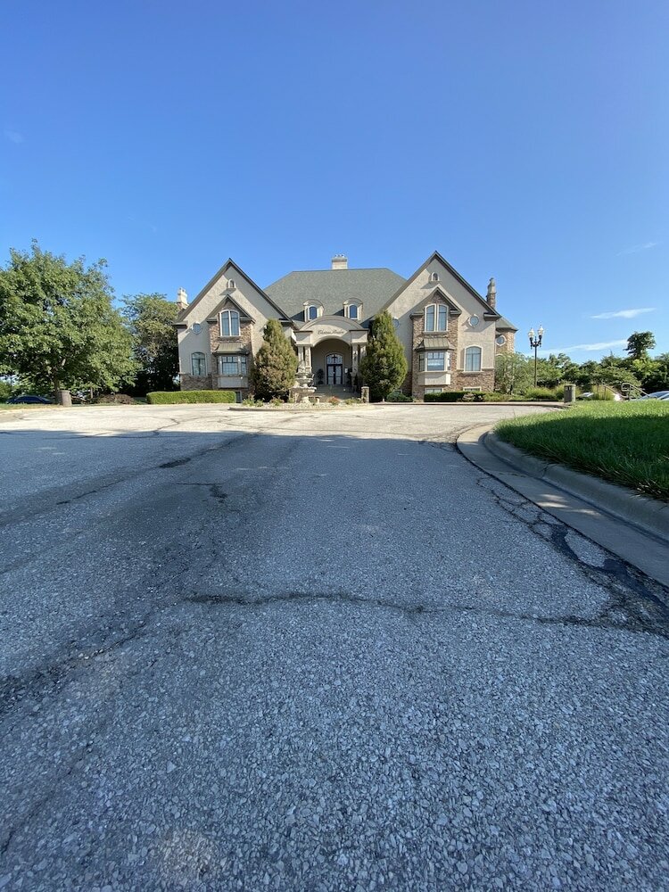 Фото Chateau Avalon, Ascend Hotel Collection