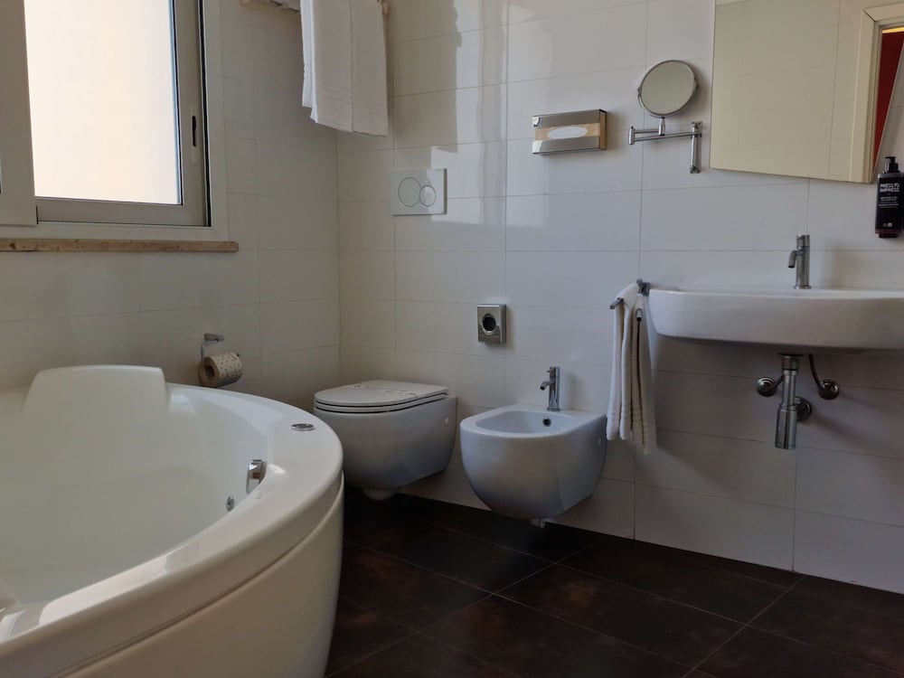 Фото Ibis Styles Palermo