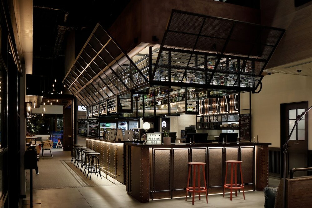 Фото Moxy Osaka Umeda