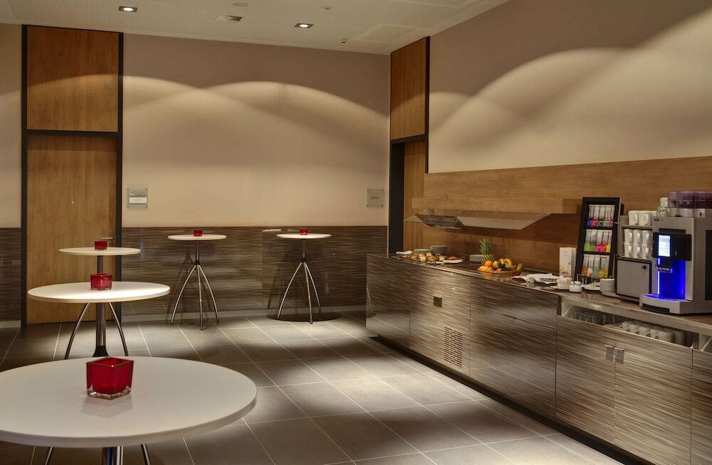 Фото IntercityHotel Leipzig