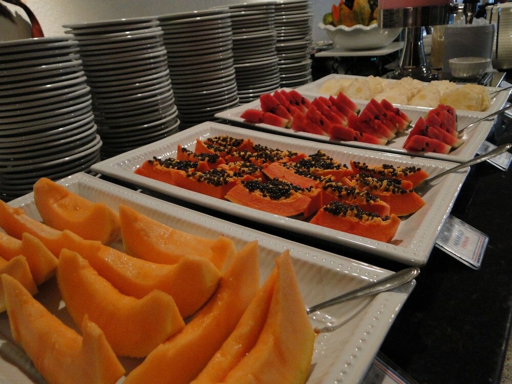 Фото Plaza Praia Suites