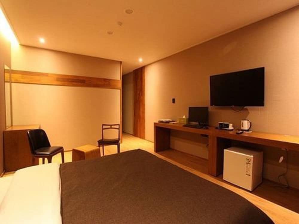 Фото Designers Hotel The Rich