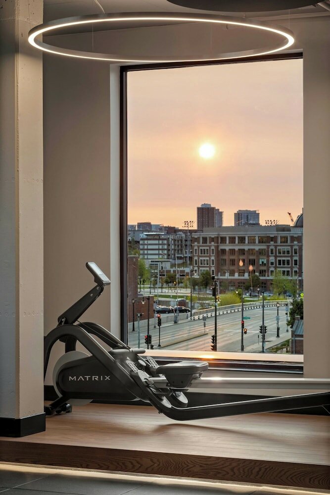 Фото The Trade, Autograph Collection