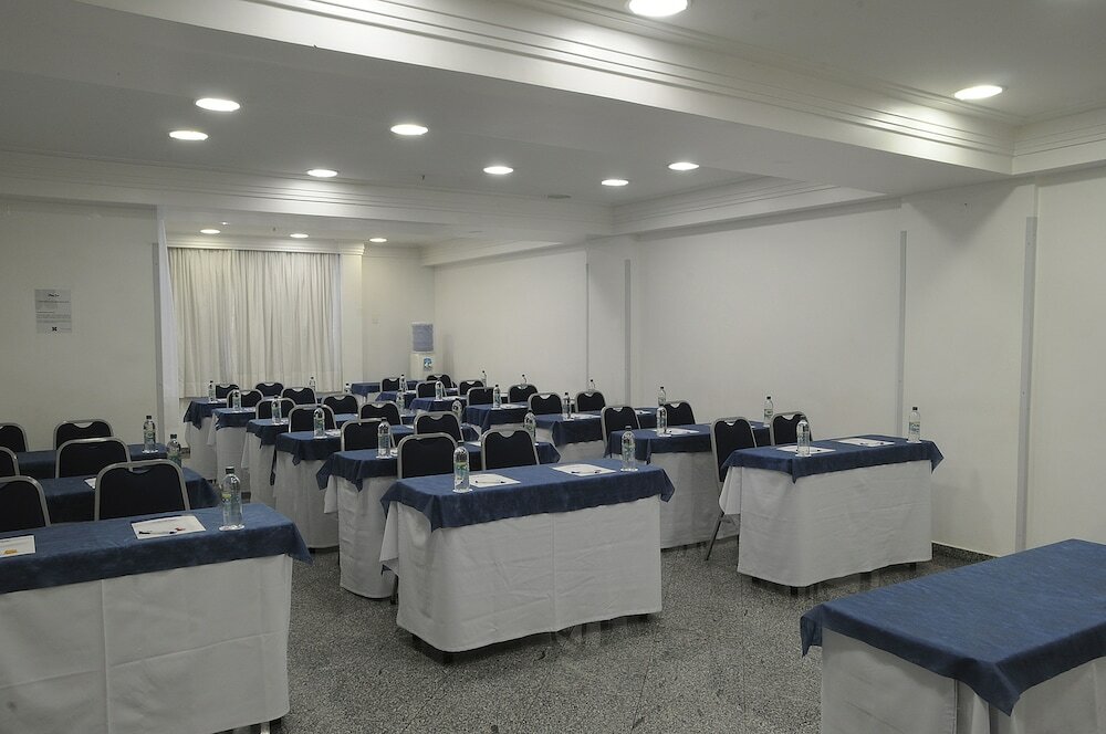 Фото Oft San Conrado Hotel