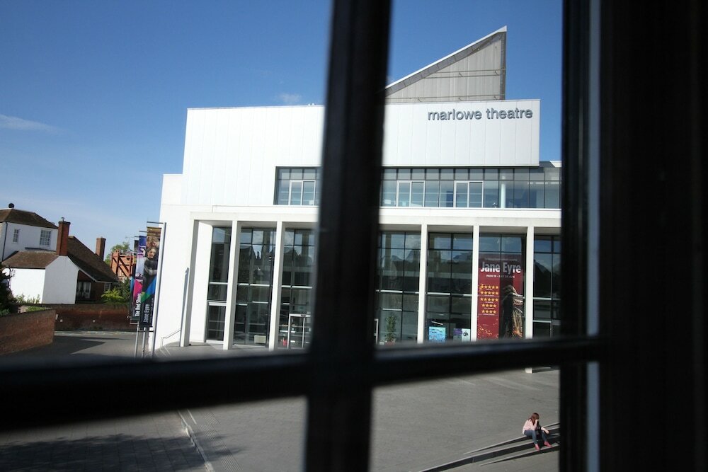 Фото The Pilgrims Hotel