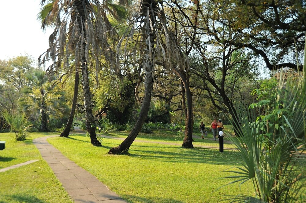 Фото Victoria Falls Waterfront