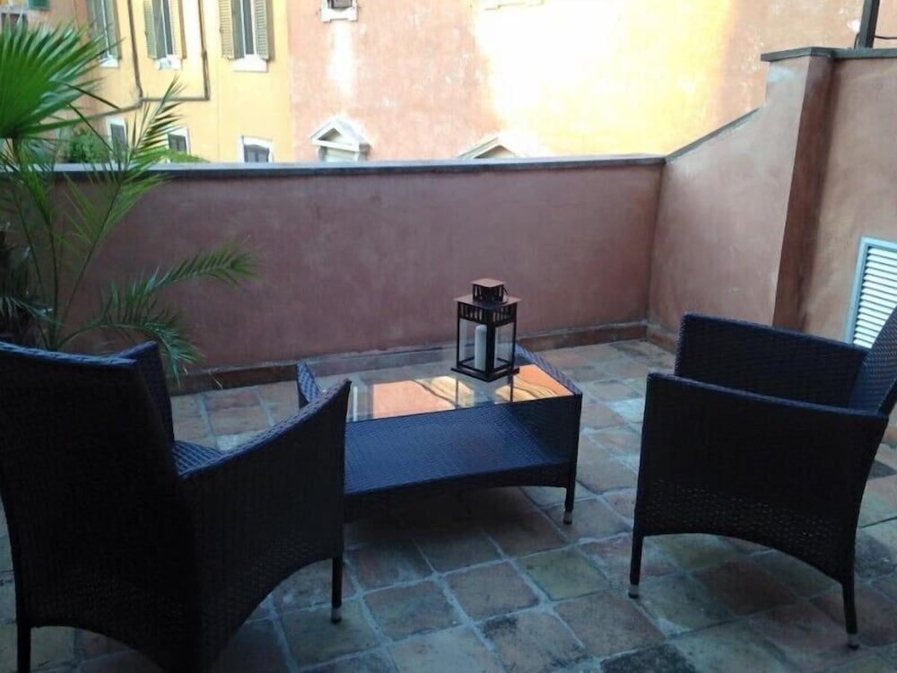 Фото Domus Tiberina