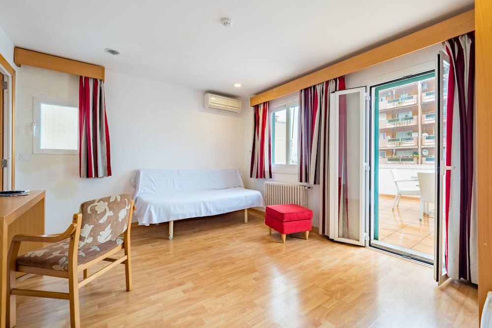 Фото Hotel Amic Colon